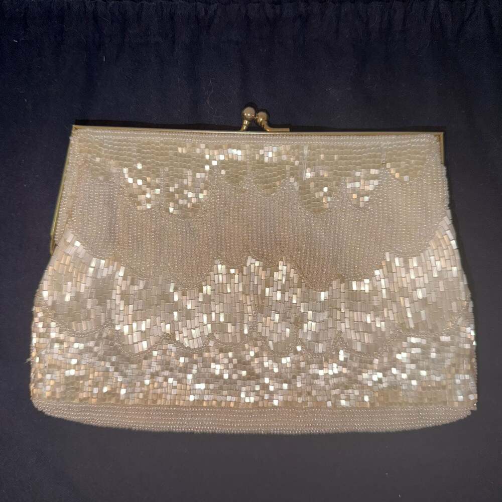 La Regale Ltd. Vintage White Beaded Evening Clutch Purse Hand Made